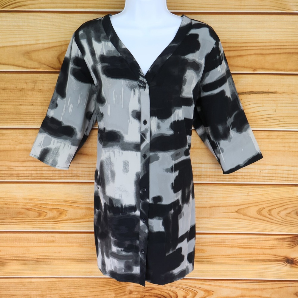 Simply Vera Vera Wang Button Up Blouse Womens Size M Black Geometric Half Sleeve
